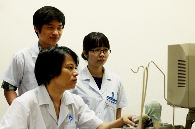 Đã có trường hợp 2 mẹ con tử vong vì sinh tại nhà theo phong trào đẻ thuận tự nhiên?