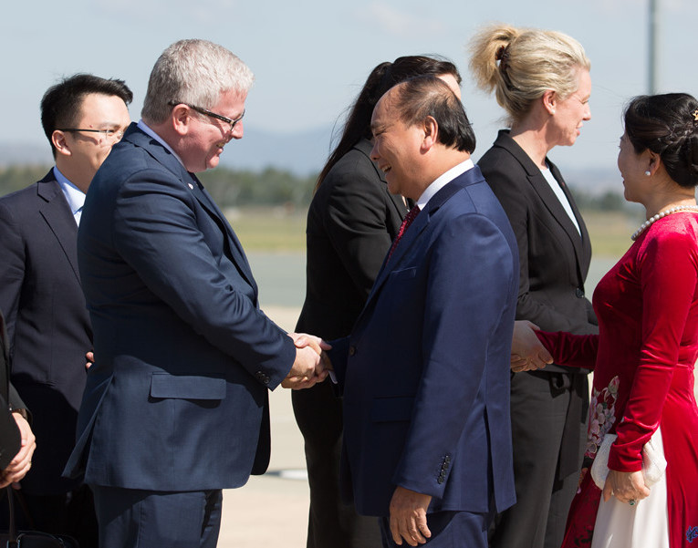 Thủ tướng tới Canberra, chính thức thăm Australia