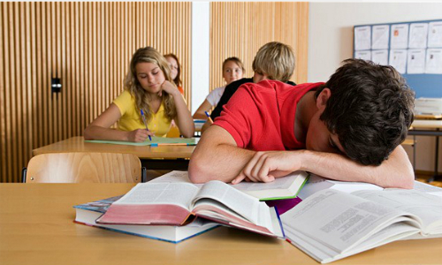 Buồn ngủ vào ban ngày cảnh báo bệnh nghiêm trọng