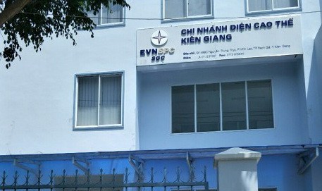 Tạm đình chỉ công tác giám đốc chi nhánh điện cao thế ở Kiên Giang