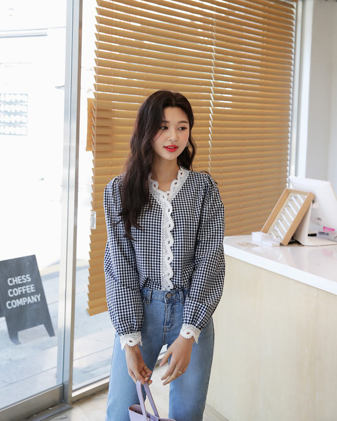 Hội bánh bèo sẽ được phen hỉ hả vì chiếc áo tay bồng này sẽ là hot trend năm nay Hội bánh bèo sẽ được phen hỉ hả vì chiếc áo tay bồng này sẽ là hot trend năm nay