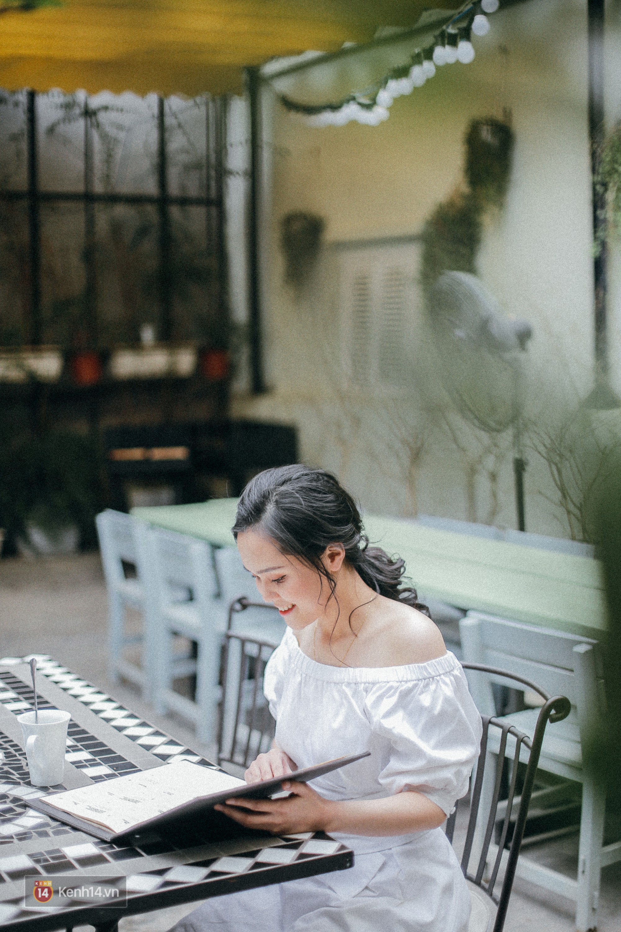 Gặp cô bạn gái xinh xắn, lầy lội của Duy Mạnh U23: Sáng tác cả truyện chế, ship người yêu với Đình Trọng, Tiến Dũng