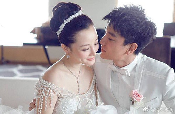 Vừa ra thông báo phủ nhận chuyện ly hôn, công ty của Giả Nãi Lượng - Lý Tiểu Lộ lại vội vàng xóa đi Vừa ra thông báo phủ nhận chuyện ly hôn, công ty của Giả Nãi Lượng - Lý Tiểu Lộ lại vội vàng xóa đi