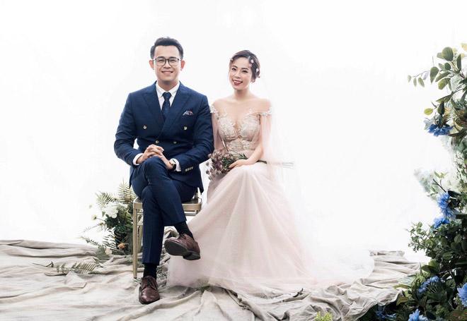 Dàn MC Chúng tôi là chiến sĩ: Người viên mãn, đông con - Kẻ cập bến sau 1 lần đò Dàn MC Chúng tôi là chiến sĩ: Người viên mãn, đông con - Kẻ cập bến sau 1 lần đò