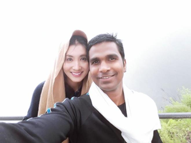 Cuộc sống của 3 người đẹp Việt kín tiếng lấy chồng Ấn Độ giờ ra sao?