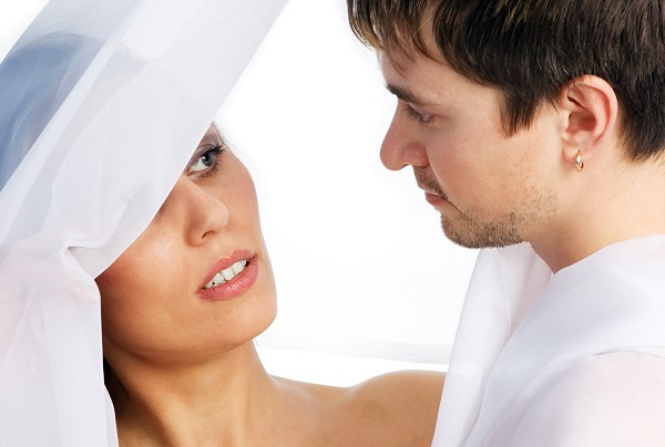 Vị khách đem cả con đến nhà chồng tôi chơi khiến tôi vô cùng chạnh lòng và lo lắng