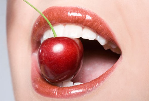 3 nguy hiểm khi quan hệ tình dục bằng miệng: Chuyên gia mách cách quan hệ an toàn tuyệt đối 3 nguy hiểm khi quan hệ tình dục bằng miệng: Chuyên gia mách cách quan hệ an toàn tuyệt đối