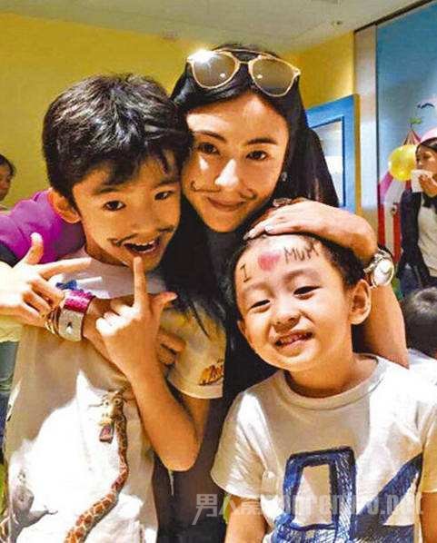 Cuộc đời đắng cay của Trương Bá Chi: Scandal ảnh nóng chấn động và sự cô độc ở tuổi 37