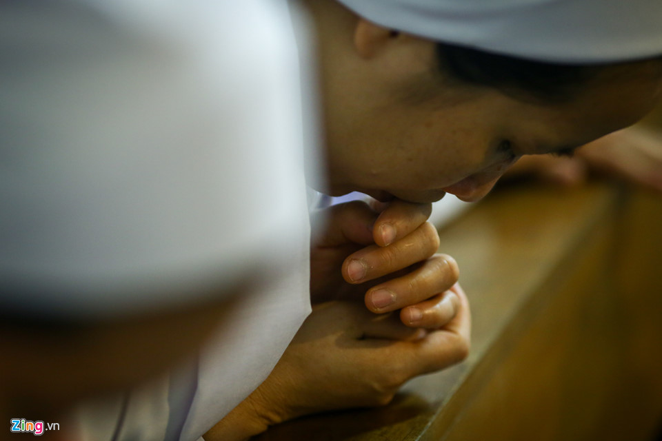 Nghìn người dự thánh lễ cố Tổng giám mục Bùi Văn Đọc ở Nhà thờ Đức Bà