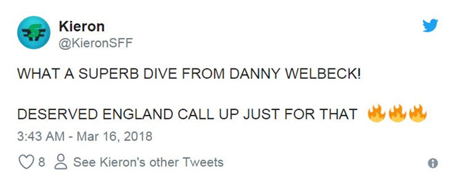 CĐV phẫn nộ với pha ăn vạ của Danny Welbeck