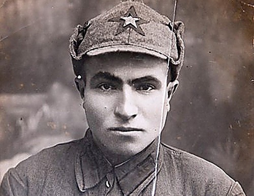 Nỗi phiền toái của người hùng Liên Xô mang họ Hitler