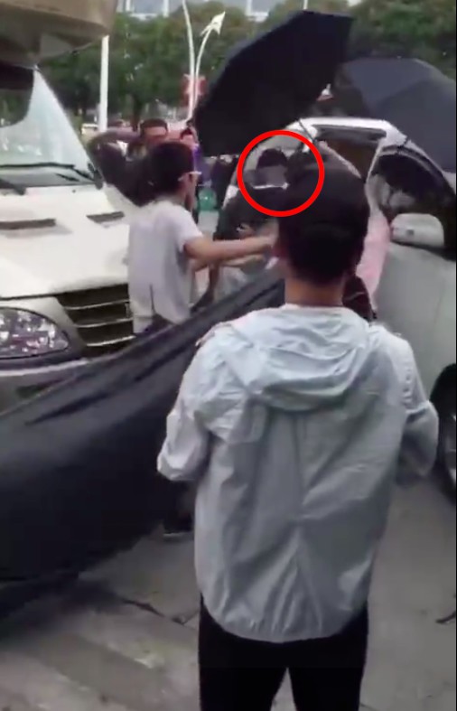 Hình ảnh mới nhất của Châu Tinh Trì ở tuổi 55 khiến khán giả lo lắng, xót xa