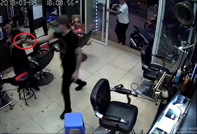 Hà Nội: Nghi án ghen tuông, giải quyết bằng súng