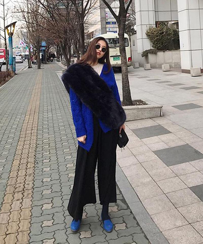 Đúng là đẳng cấp Hồ Ngọc Hà, Thanh Hằng, mặc quần vải đen cũng sang chảnh hết nấc!