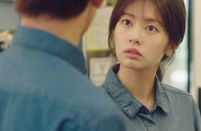 Ngán ngẩm vợ quê mùa, tôi ân hận rớt nước mắt khi tìm thấy quyển sổ chi tiêu của vợ