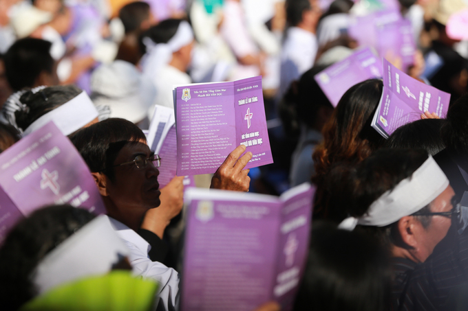 700 linh mục cử hành thánh lễ an táng cố Tổng giám mục Phaolô