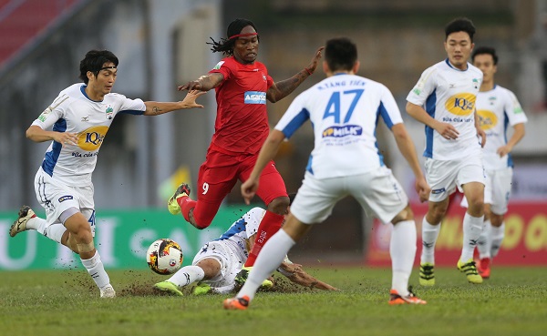 Xuân Trường sút phạt đẹp mắt, HAGL cầm hòa Hải Phòng