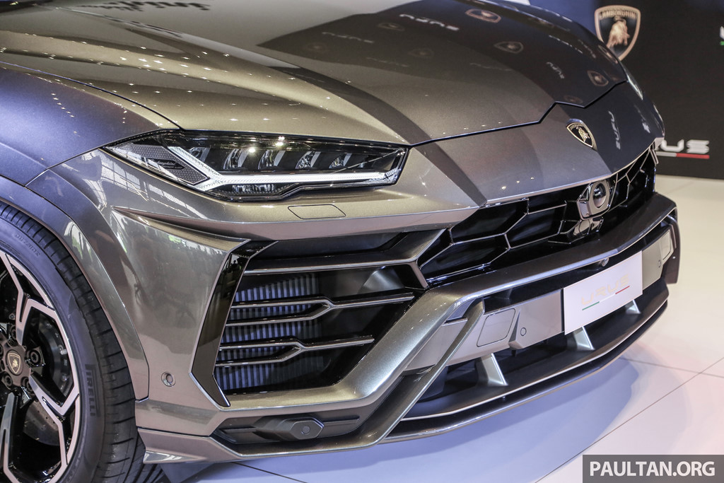 Lamborghini Urus ra mắt tại Đông Nam Á, giá 255.000 USD