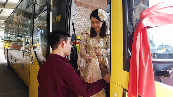 Chuyên cơ mặt đất siêu VIP chạy tuyến Hà Nội - Sa Pa Chuyên cơ mặt đất siêu VIP chạy tuyến Hà Nội - Sa Pa