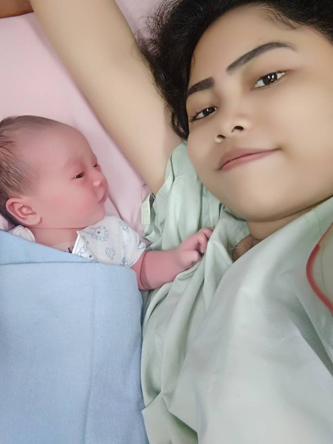 Lời cảnh tỉnh từ vụ việc bé trai 1 tháng tuổi tử vong do hít phải khói thuốc lá dẫn đến viêm phổi nặng