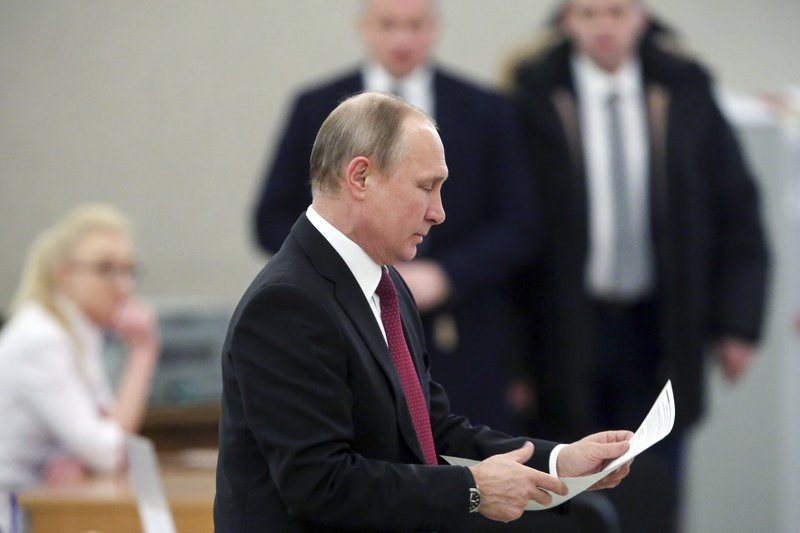 Bầu cử Nga 2018: Tổng thống Putin đi bỏ phiếu ở Moscow