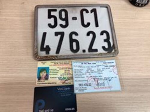 Lòng tham của nam quản lý trong trung tâm thương mại ở Sài Gòn