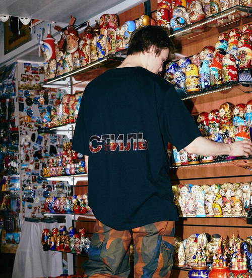 Áo phông in hình Putin giá gần 600 USD gây tranh cãi ở Mỹ