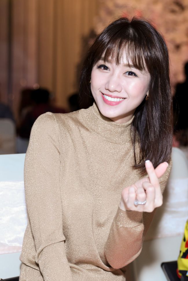 Hari Won, Đàm Vĩnh Hưng hội ngộ trong đám cưới Tố Ny và chồng cơ phó hàng không