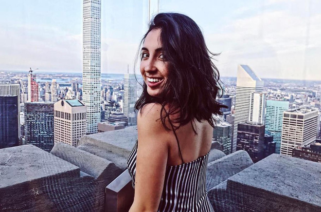 Mong nổi tiếng với cuộc sống sang chảnh vạn người mê, không ngờ danh tiếng đâu chưa thấy, cô gái đã nợ như chúa chổm Mong nổi tiếng với cuộc sống sang chảnh vạn người mê, không ngờ danh tiếng đâu chưa thấy, cô gái đã nợ như chúa chổm