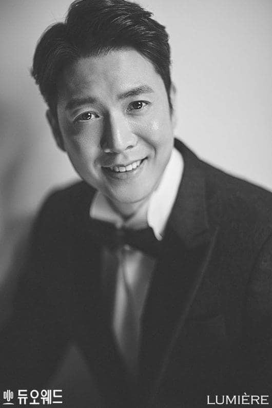 Mỹ nam Yong Pal Jo Hyun Jae tung ảnh cưới, tuyên bố chính thức kết hôn sau 5 năm hẹn hò Mỹ nam Yong Pal Jo Hyun Jae tung ảnh cưới, tuyên bố chính thức kết hôn sau 5 năm hẹn hò