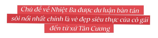 Địch Lệ Nhiệt Ba: Đằng sau vẻ đẹp kiêu sa là một nữ hán tử bản lĩnh không chấp nhận định kiến bình hoa di động Địch Lệ Nhiệt Ba: Đằng sau vẻ đẹp kiêu sa là một nữ hán tử bản lĩnh không chấp nhận định kiến bình hoa di động
