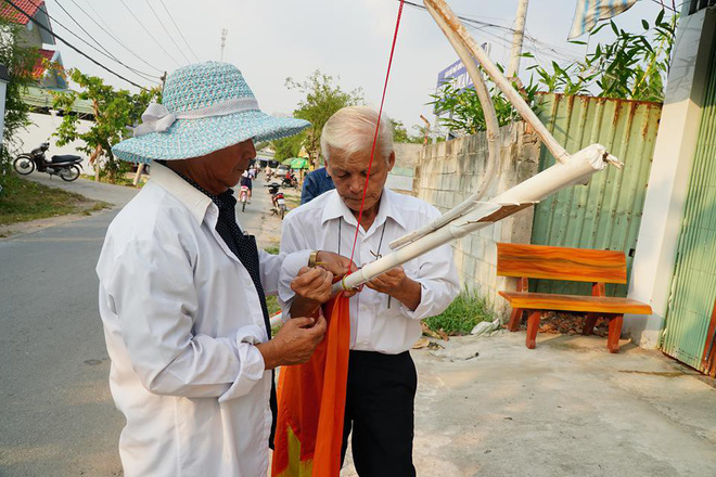 Thủ tướng Nguyễn Xuân Phúc đến nhà riêng nguyên Thủ tướng Phan Văn Khải