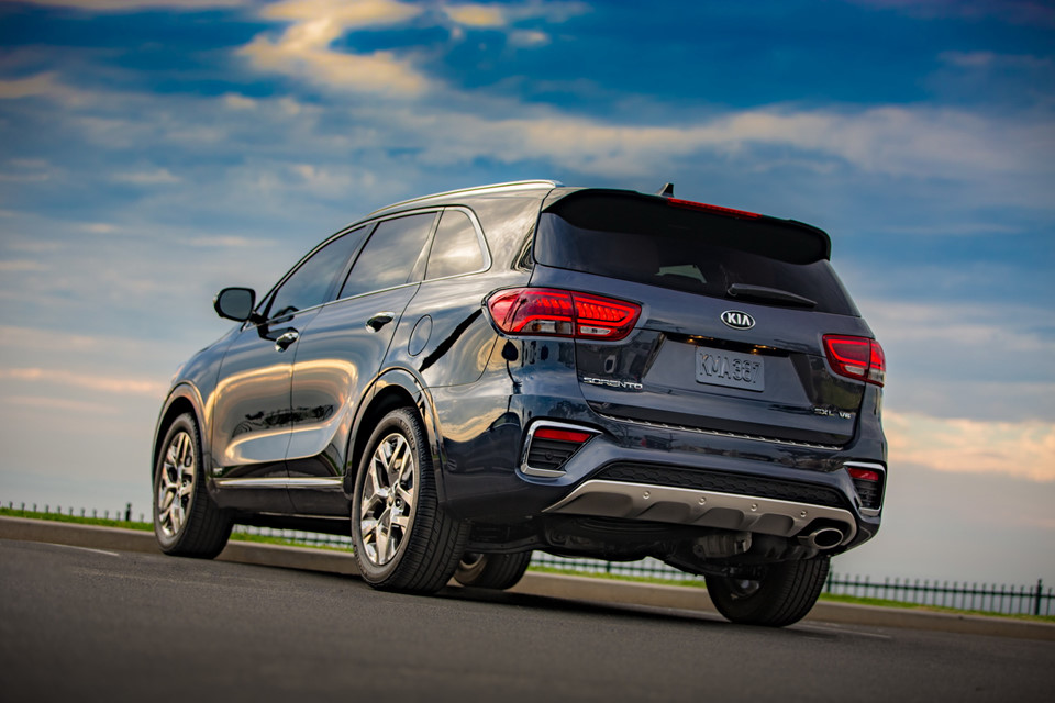 Kia Sorento 2019 giá từ 26.000 USD tại Mỹ