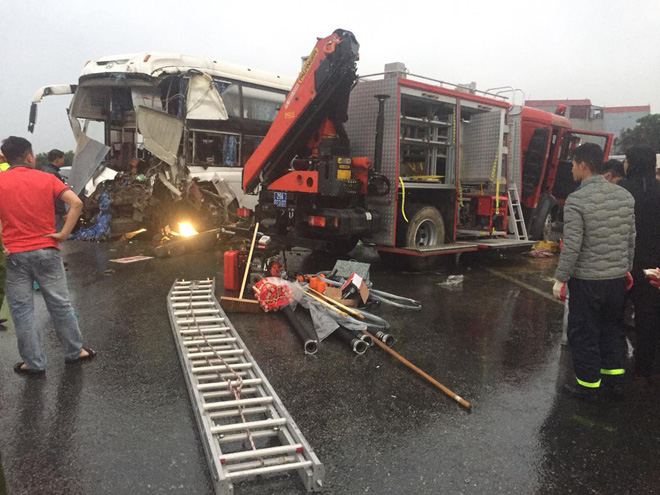 Luật cho phép xe cứu hỏa được đi ngược chiều khi làm nhiệm vụ