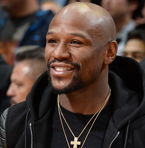 Mayweather muốn mua Newcastle và Ronaldo