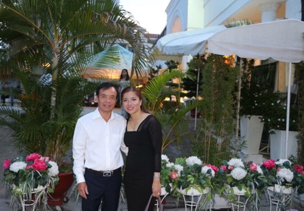 Con gái thi nhau khoe các mẹ tuổi phụ huynh nhưng diện mạo học sinh, chứng minh thanh xuân bất chấp thời gian là có thực!