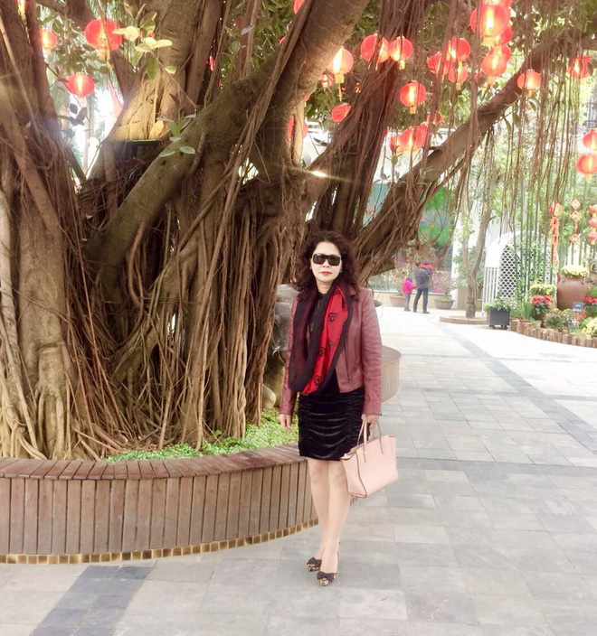 Con gái thi nhau khoe các mẹ tuổi phụ huynh nhưng diện mạo học sinh, chứng minh thanh xuân bất chấp thời gian là có thực!