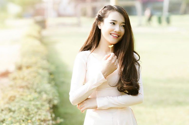 Nhã Phương, rốt cuộc em có bao nhiêu dũng khí để yêu say đắm Trường Giang? Nhã Phương, rốt cuộc em có bao nhiêu dũng khí để yêu say đắm Trường Giang?