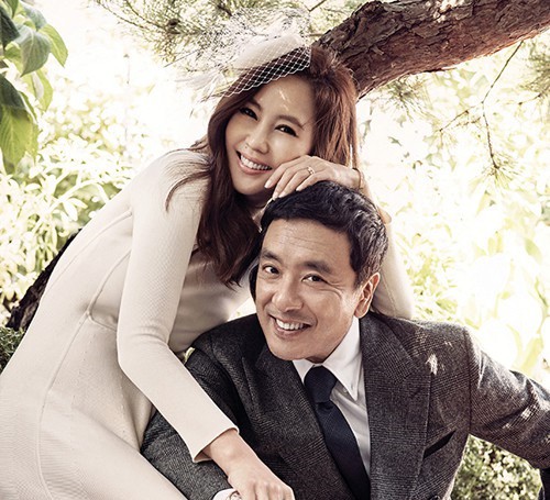 Có những ngày 10 giờ tối vợ tôi mới thay váy áo đi làm