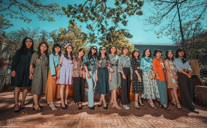 Ảnh kỷ yếu của học sinh Đắk Lắk khiến dân mạng trầm trồ