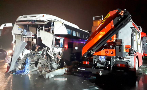 Tài xế ôtô khách đâm xe cứu hỏa: Nếu đánh lái, thương vong sẽ cao hơn