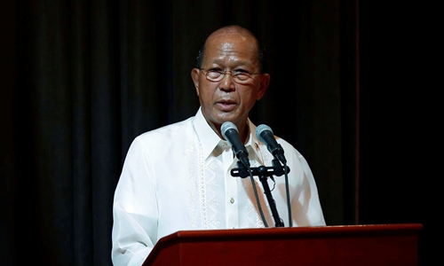 Trung Quốc bị tố cáo thách thức phi cơ Philippines ở Biển Đông