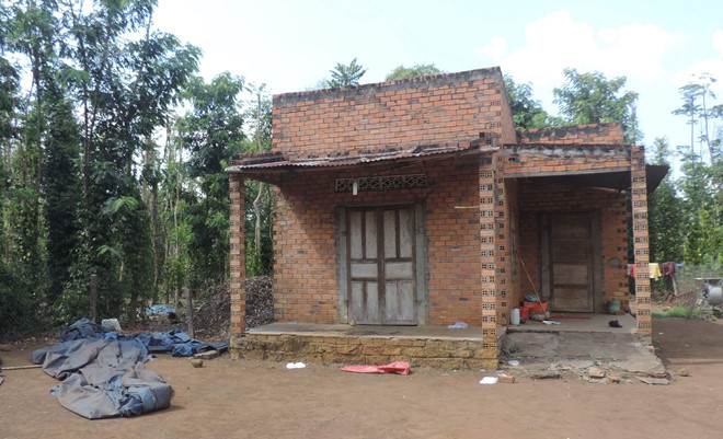 Chủ vườn tiêu khai nhận dùng rựa chém chết vợ rồi tự sát