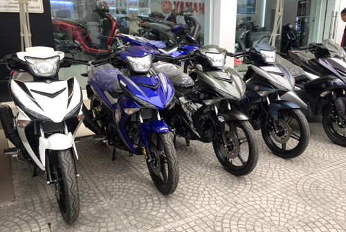 Xe máy Honda, Yamaha đồng loạt giảm giá để kích cầu