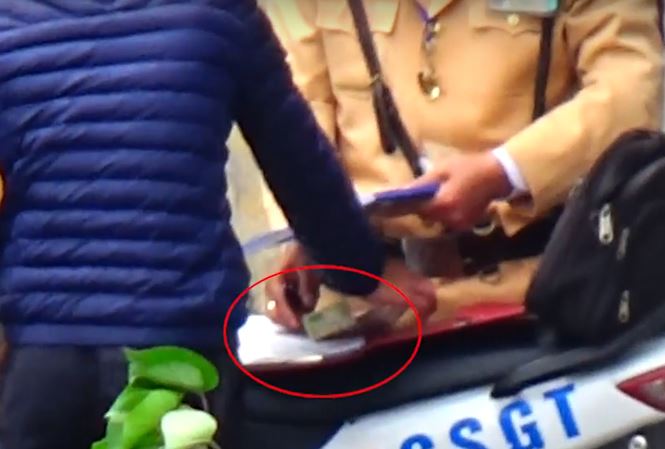 Cơ quan Cảnh sát điều tra vào cuộc vụ CSGT làm luật như ảo thuật