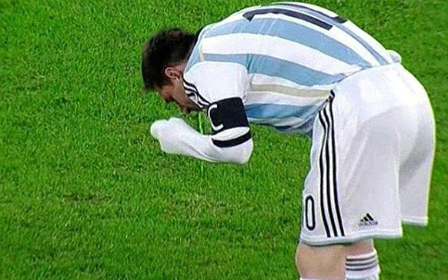 Messi lý giải nguyên nhân bị nôn khan