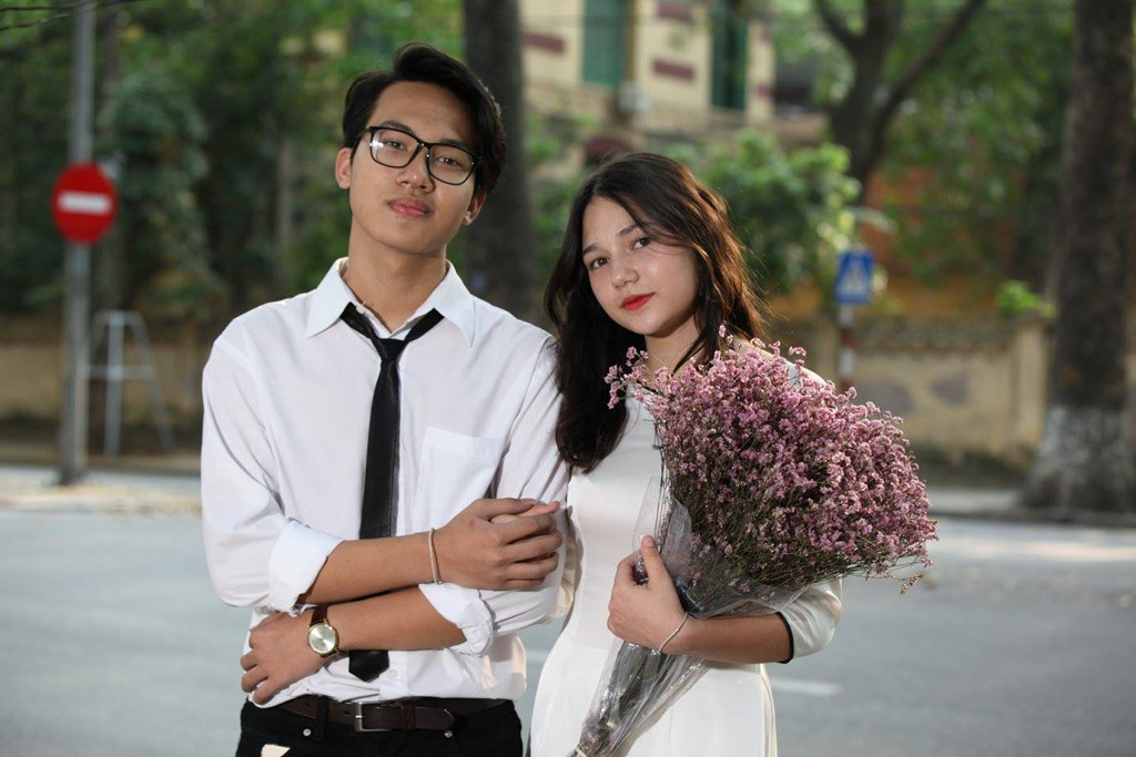 Nữ sinh lai Tây nổi bật trong cuộc thi của trường Phan Đình Phùng