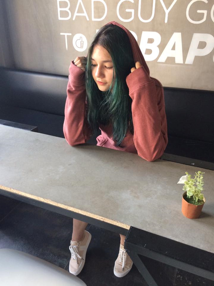 Nữ sinh lai Tây nổi bật trong cuộc thi của trường Phan Đình Phùng