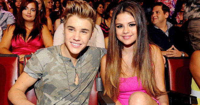 Justin Bieber cảm thấy phát điên vì chuyện tình đứt đoạn với Selena Gomez Justin Bieber cảm thấy phát điên vì chuyện tình đứt đoạn với Selena Gomez