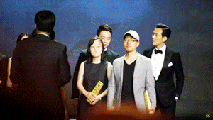 Loạt khoảnh khắc mĩ nam Hàn bỗng hóa bạch tuộc vì đụng trúng các quý ông cực phẩm